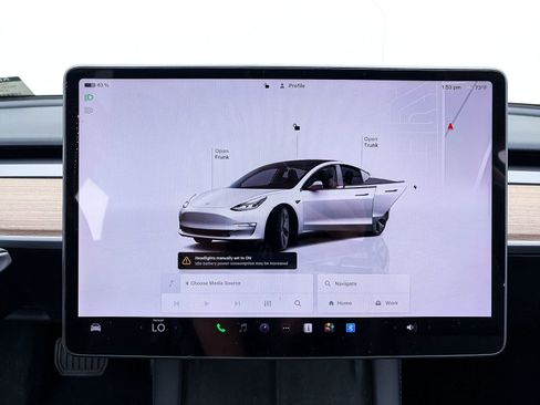 Used 2023 Tesla Model 3 Standard Range image 20