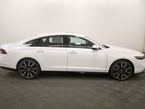 New 2025 Honda Accord Touring image 8