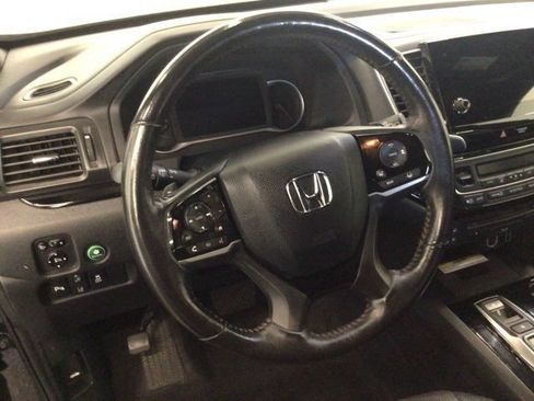 Used 2020 Honda Pilot Black Edition image 10