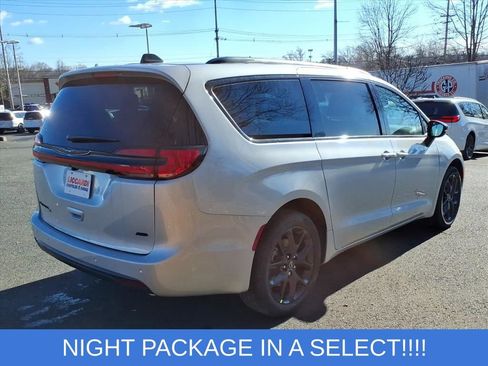 New 2026 Chrysler Pacifica Select image 7