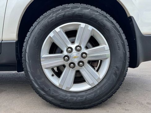 Used 2014 Chevrolet Traverse LT FWD image 13