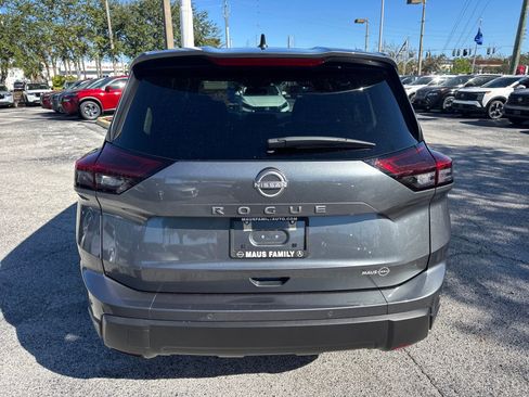 Certified 2025 Nissan Rogue S image 6
