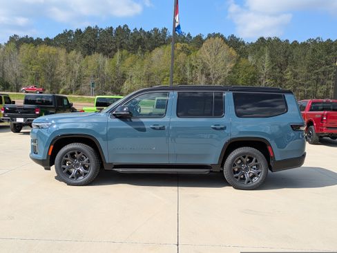New 2026 Jeep Grand Wagoneer 4WD image 5