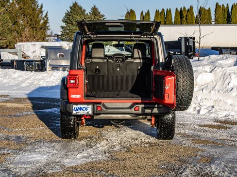 Used 2019 Jeep Wrangler Unlimited Rubicon w/ Dual Top Group image 8