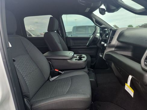 New 2026 RAM 3500 Tradesman AWD/4WD image 23