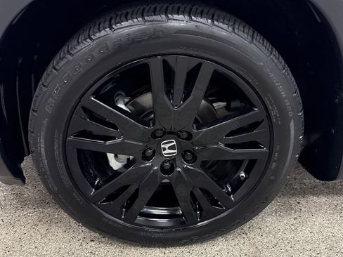 Used 2022 Honda Pilot Special Edition image 2