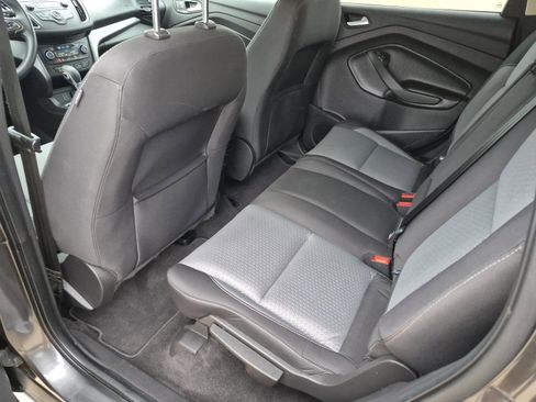 Used 2018 Ford Escape SE FWD image 13