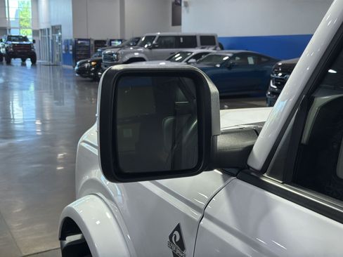 Used 2024 Ford Bronco Outer Banks AWD/4WD image 15
