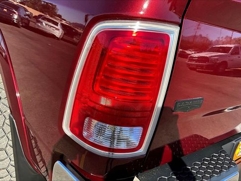 Used 2018 RAM 2500 Laramie w/ Convenience Group image 30