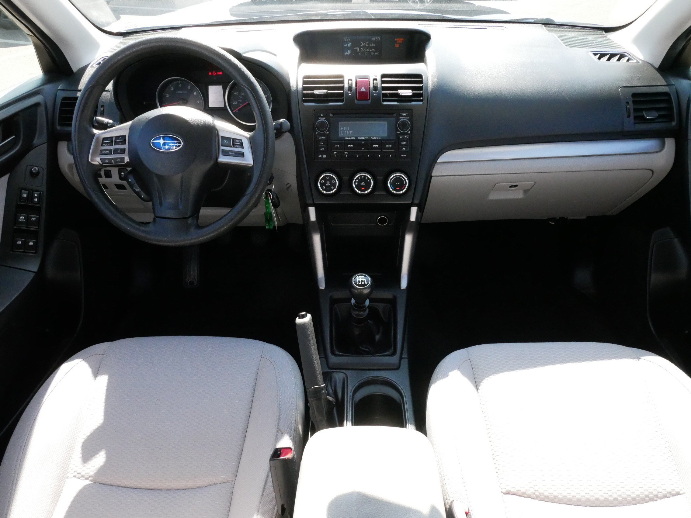 Used 2015 Subaru Forester 2.5i AWD/4WD image 10