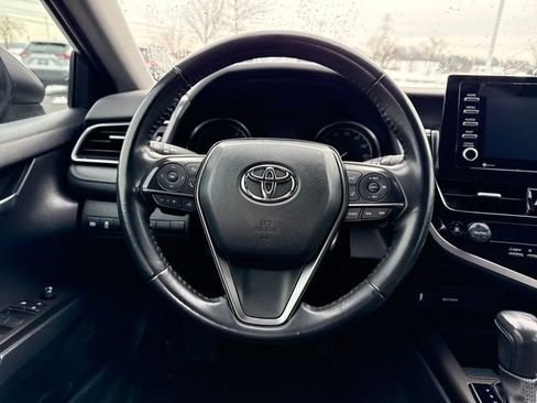 Used 2023 Toyota Camry SE image 17