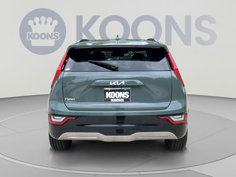 Used 2023 Kia Niro Wave w/ Wave Preserve Package FWD image 5