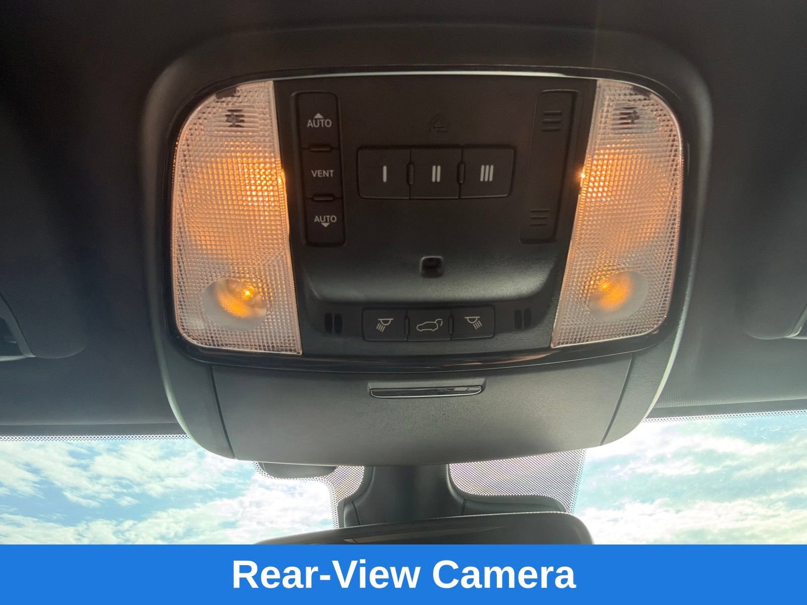Used 2024 Dodge Durango GT AWD/4WD image 18