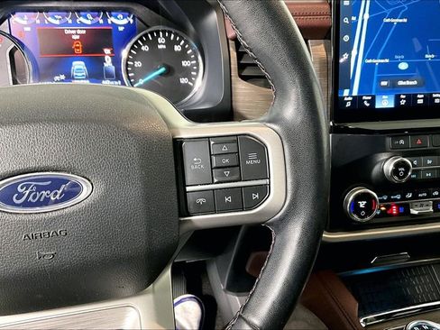 Used 2023 Ford Expedition Max Limited image 19