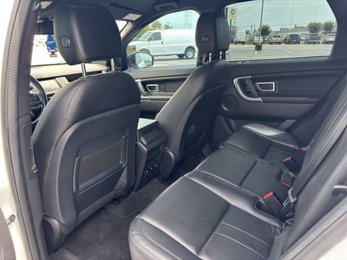 Used 2019 Land Rover Discovery Sport AWD/4WD image 3