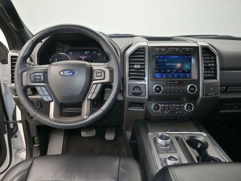 Used 2020 Ford Expedition Max XLT w/ Equipment Group 202A image 16
