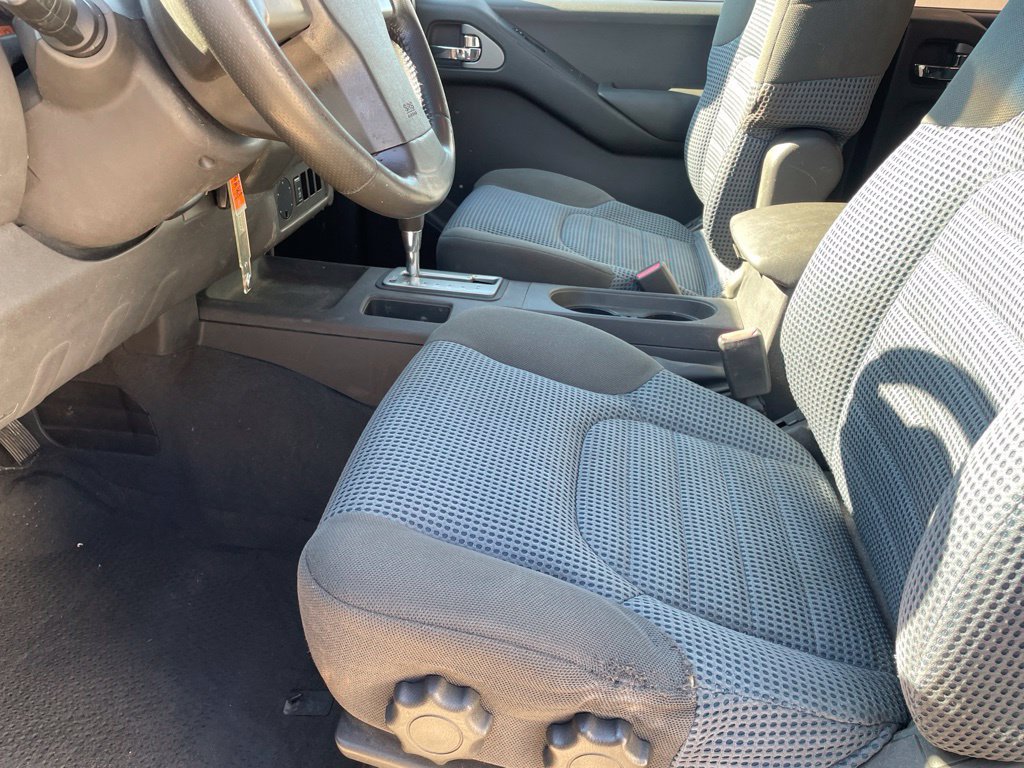 Used 2008 Nissan Frontier NISMO w/ Moonroof Pkg RWD image 9