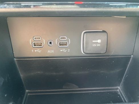 Used 2025 Jeep Grand Cherokee L Laredo RWD image 19