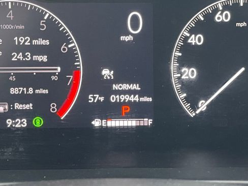 Certified 2023 Honda HR-V LX image 3