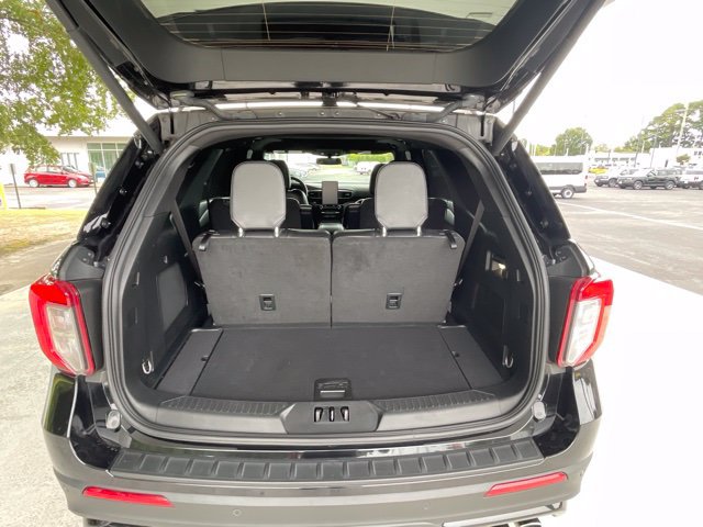 Used 2023 Ford Explorer ST w/ Equipment Group 401A AWD/4WD image 14