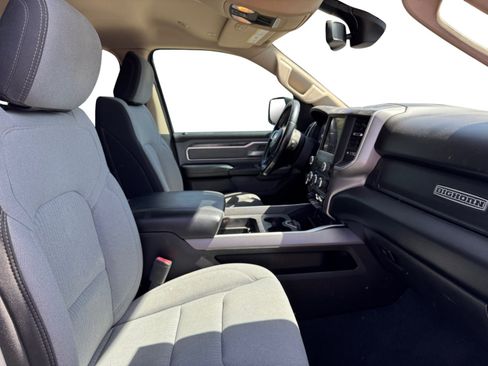 Used 2019 RAM 1500 Big Horn RWD image 17