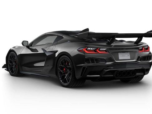 New 2026 Chevrolet Corvette ZR1 w/ ZR1 Carbon Fiber Aero Package RWD image 5