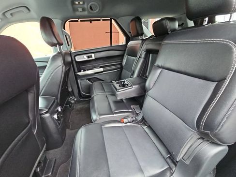 Used 2024 Ford Explorer Limited AWD/4WD image 28