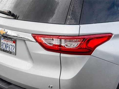 Used 2018 Chevrolet Traverse LT image 7