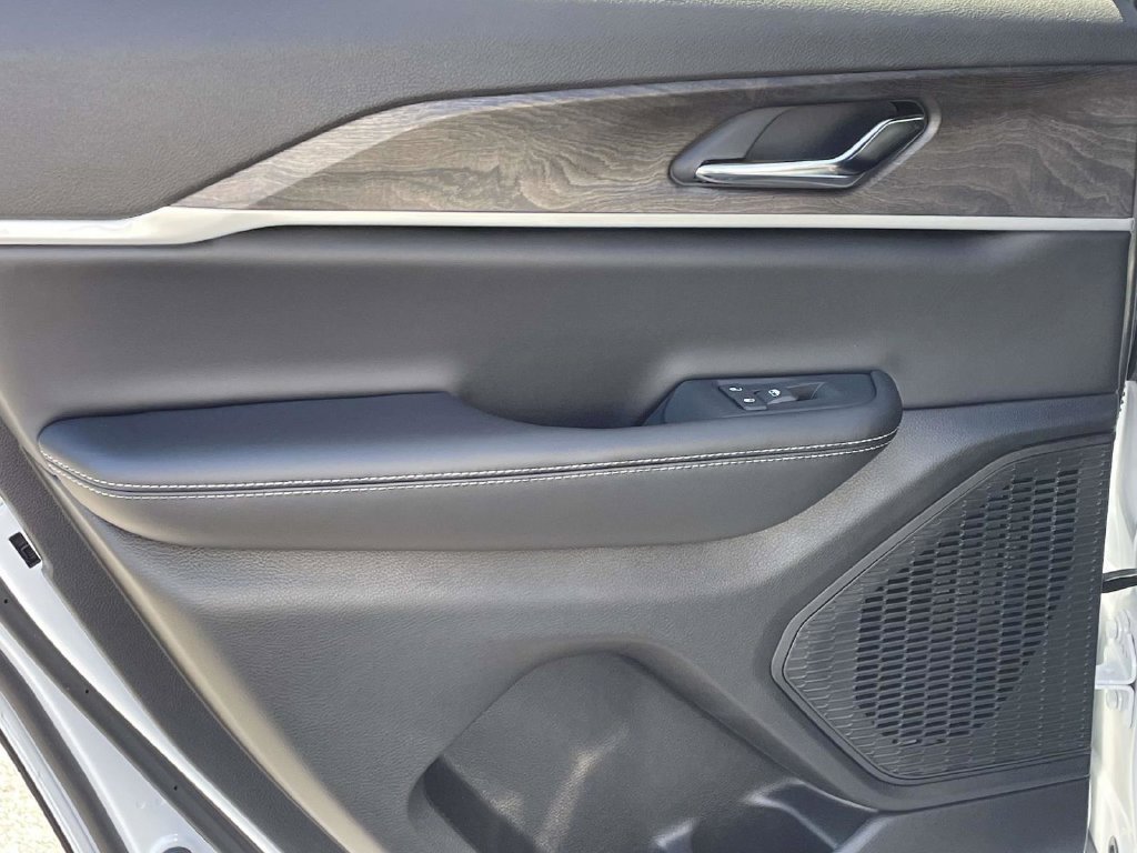 New 2027 Jeep Grand Cherokee 4WD image 21