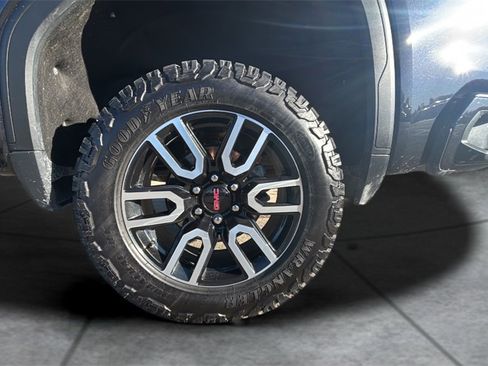 Used 2024 GMC Sierra 1500 AT4 w/ Technology Package image 31