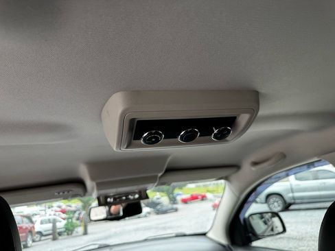 Used 2015 Dodge Journey Crossroad w/ Flexible Seating Group image 15