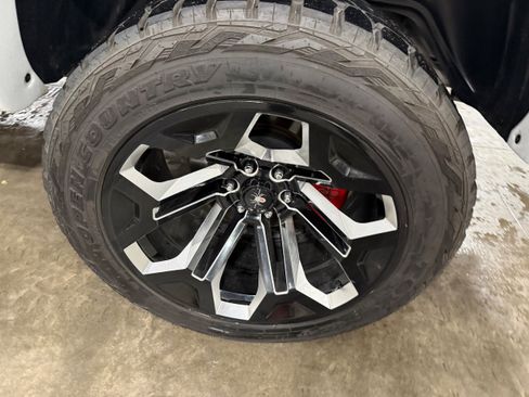 Used 2022 RAM 1500 Big Horn AWD/4WD image 32