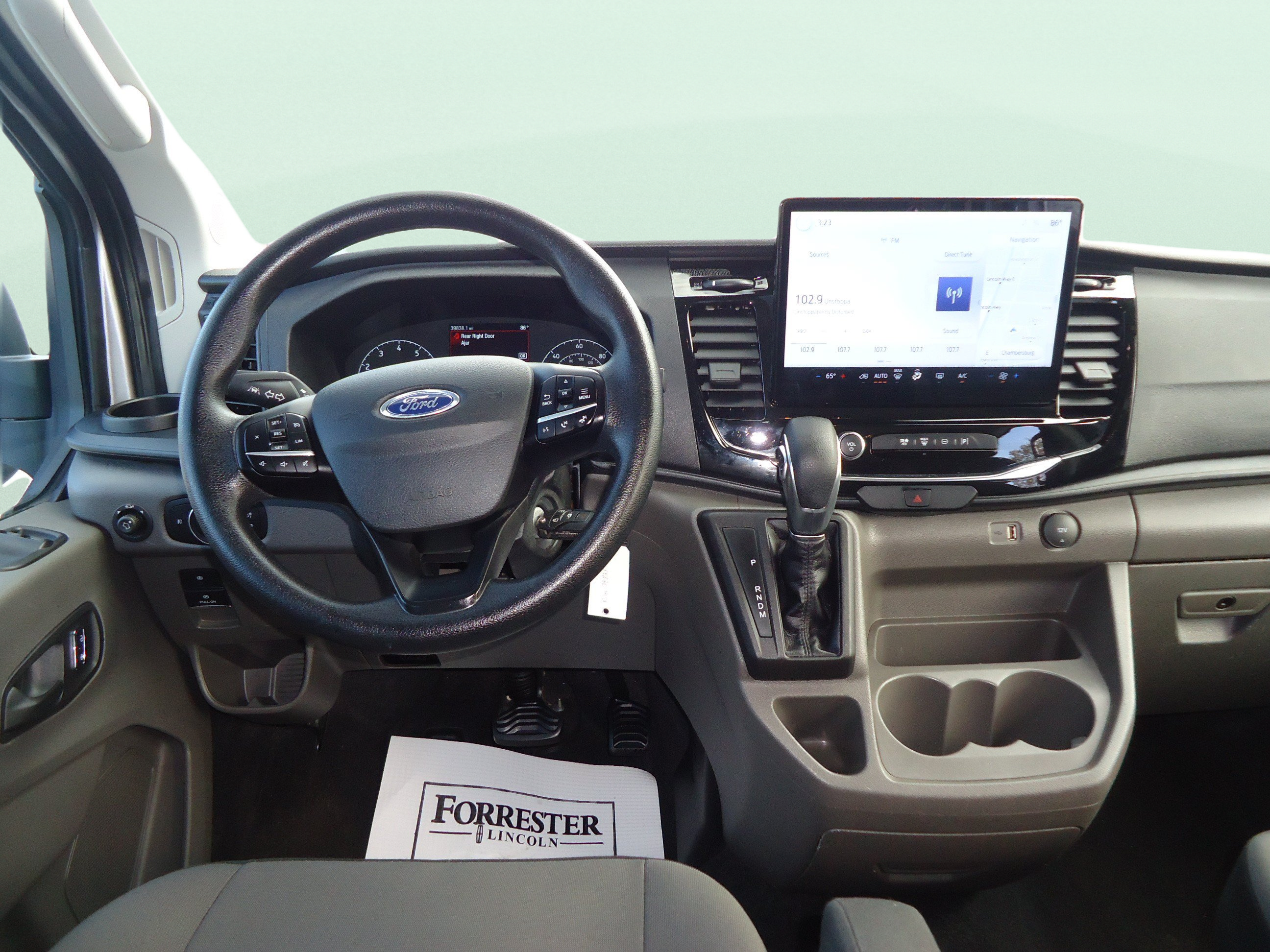 Used 2024 Ford Transit 350 XLT RWD image 11