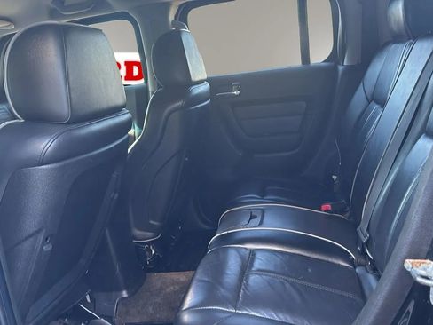 Used 2009 HUMMER H3 Luxury image 16