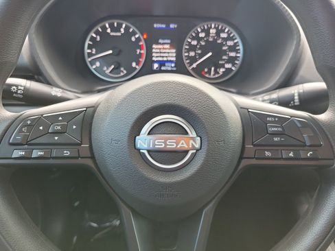 Used 2025 Nissan Sentra S FWD image 23
