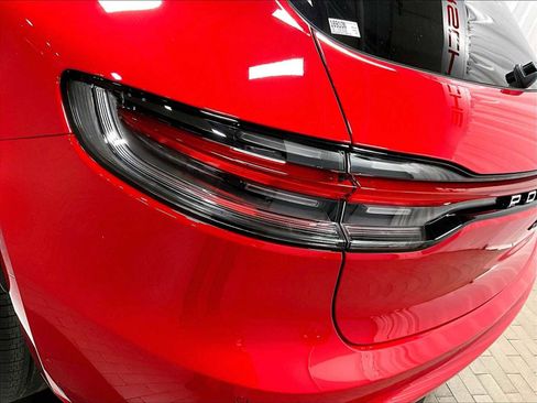 New 2026 Porsche Macan S image 34