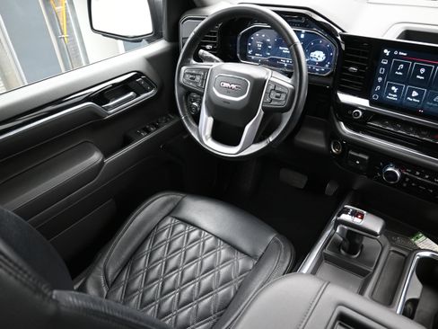 Used 2022 GMC Sierra 1500 Elevation w/ Preferred Package AWD/4WD image 24