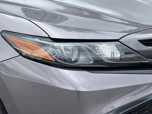 Used 2023 Toyota Camry SE FWD image 11