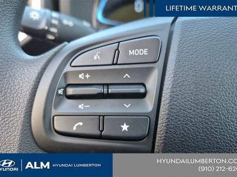 New 2026 Hyundai Venue SE FWD image 30