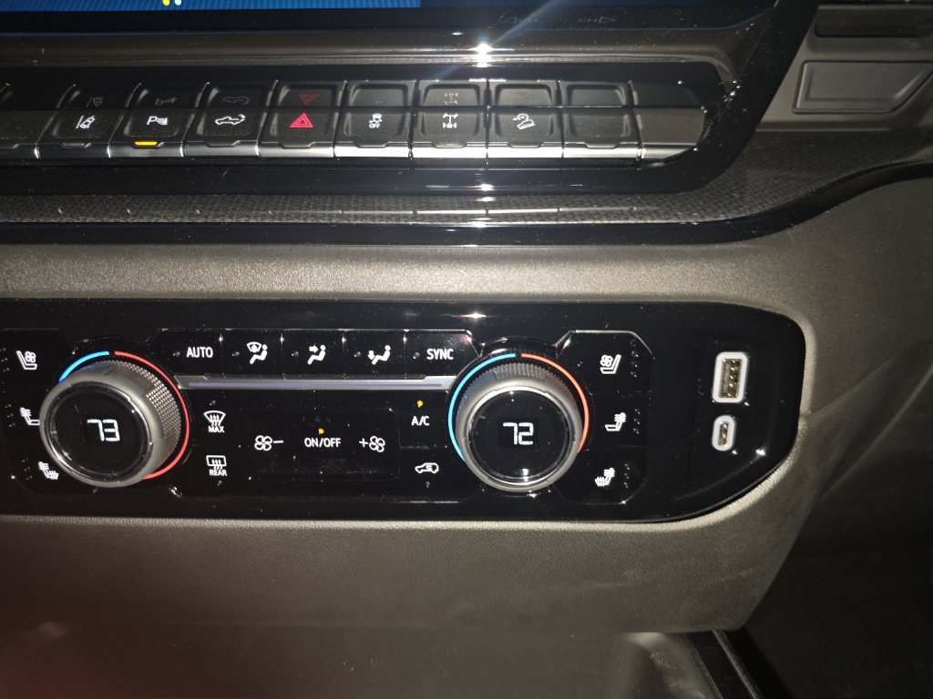 Certified 2026 Chevrolet Silverado 2500 ZR2 AWD/4WD image 24