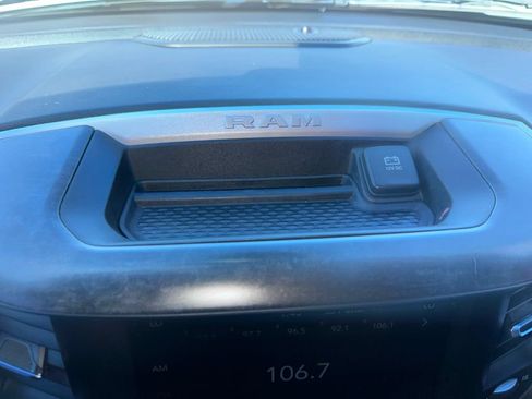 Used 2020 RAM 1500 Big Horn AWD/4WD image 3