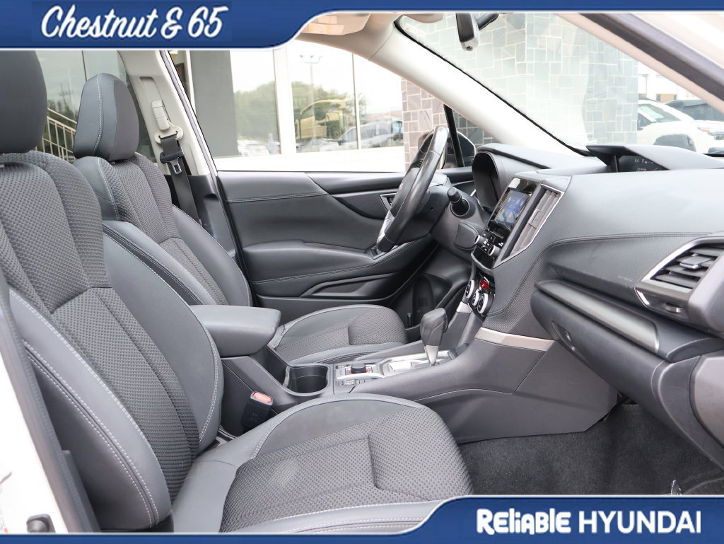 Used 2019 Subaru Forester Premium AWD/4WD image 9