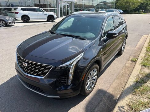 Used 2023 Cadillac XT4 Premium Luxury w/ Cold Weather Package AWD/4WD image 3