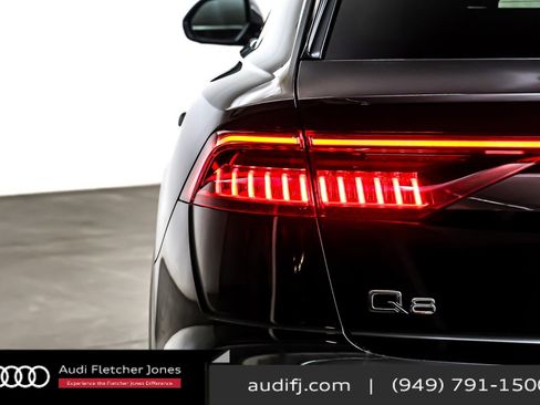 Used 2022 Audi Q8 Premium Plus image 15