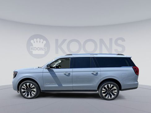 New 2026 Ford Expedition Max Platinum w/ Driver's Package AWD/4WD image 2