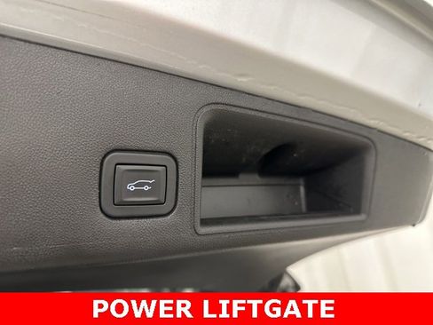 Used 2019 GMC Terrain SLT w/ Preferred Package image 32
