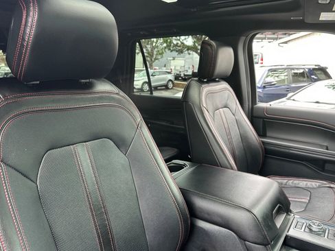 Used 2019 Ford Expedition Limited w/ Equipment Group 303A image 31