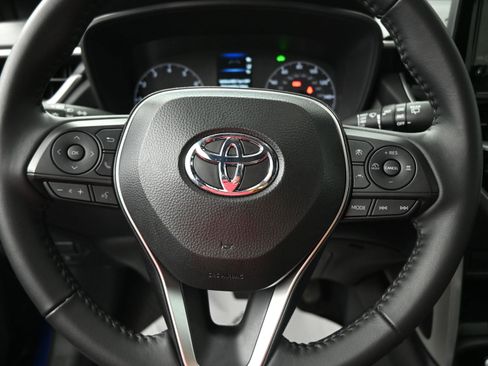 Used 2024 Toyota Corolla Cross AWD Hybrid image 27