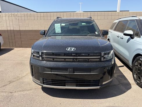 Used 2025 Hyundai Santa Fe Limited AWD/4WD image 3