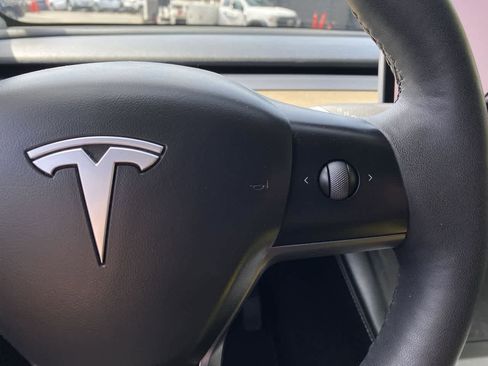 Used 2023 Tesla Model Y Long Range AWD/4WD image 20